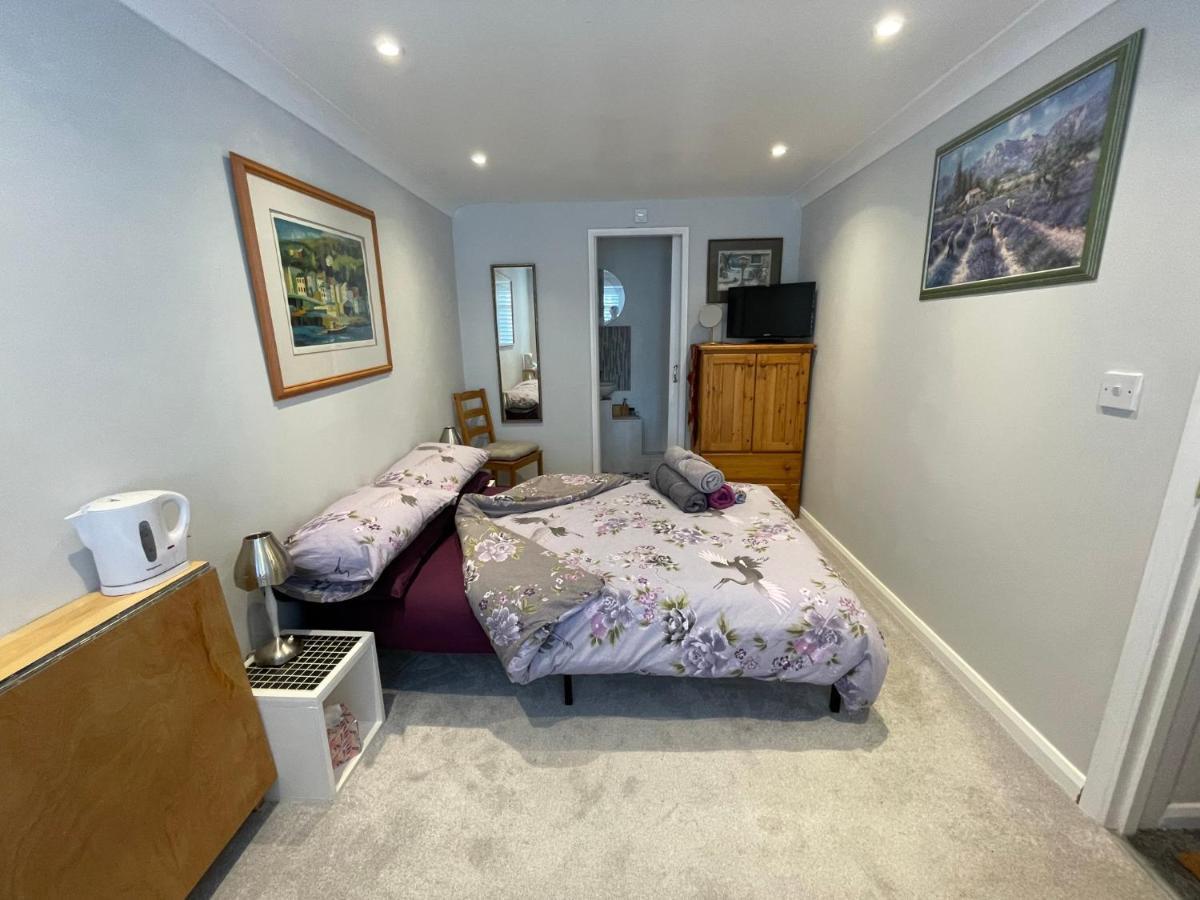 Private Double En-Suite Room At The Groves Deal Exteriér fotografie